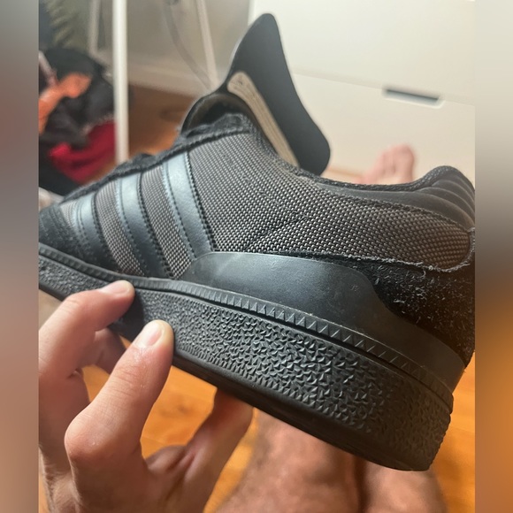 LIKE NEW ADIDAS BUSENITZ - Picture 4 of 9